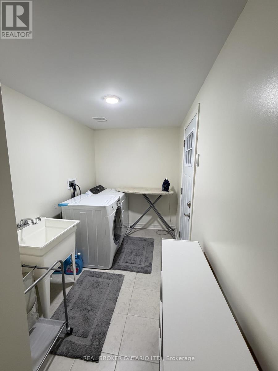 1207 Drinkle Crescent, Oshawa, Ontario  L1K 3G8 - Photo 37 - E12558752