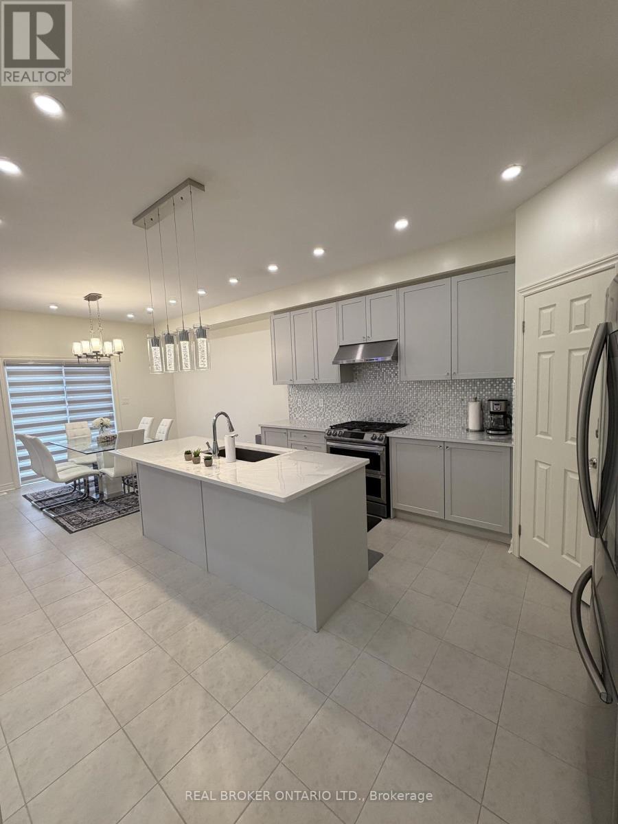 1207 Drinkle Crescent, Oshawa, Ontario  L1K 3G8 - Photo 9 - E12558752