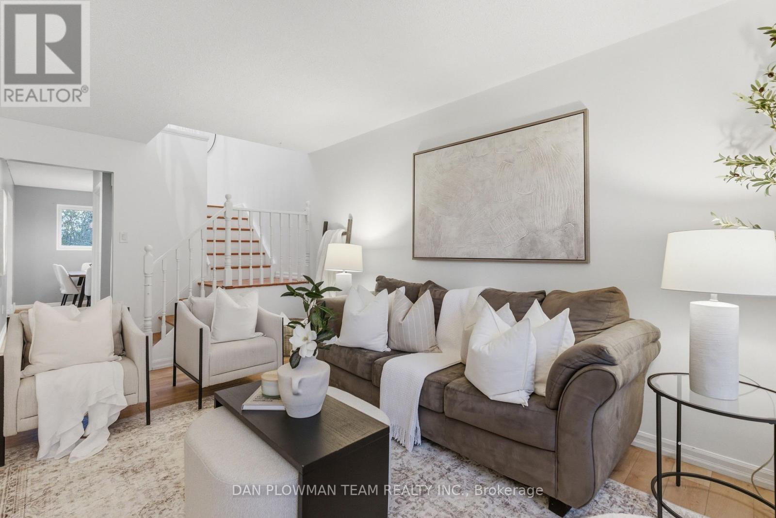 366 Rosedale Drive, Whitby, Ontario  L1N 1Z4 - Photo 6 - E12558792