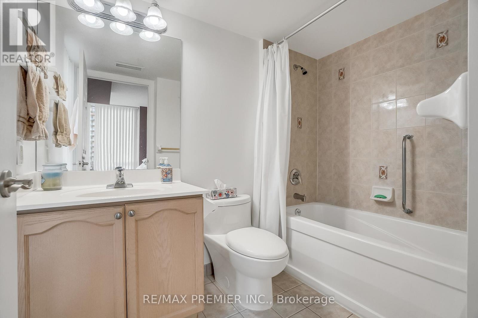 2103 - 61 Town Centre Court, Toronto, Ontario  M1P 5C5 - Photo 28 - E12558838