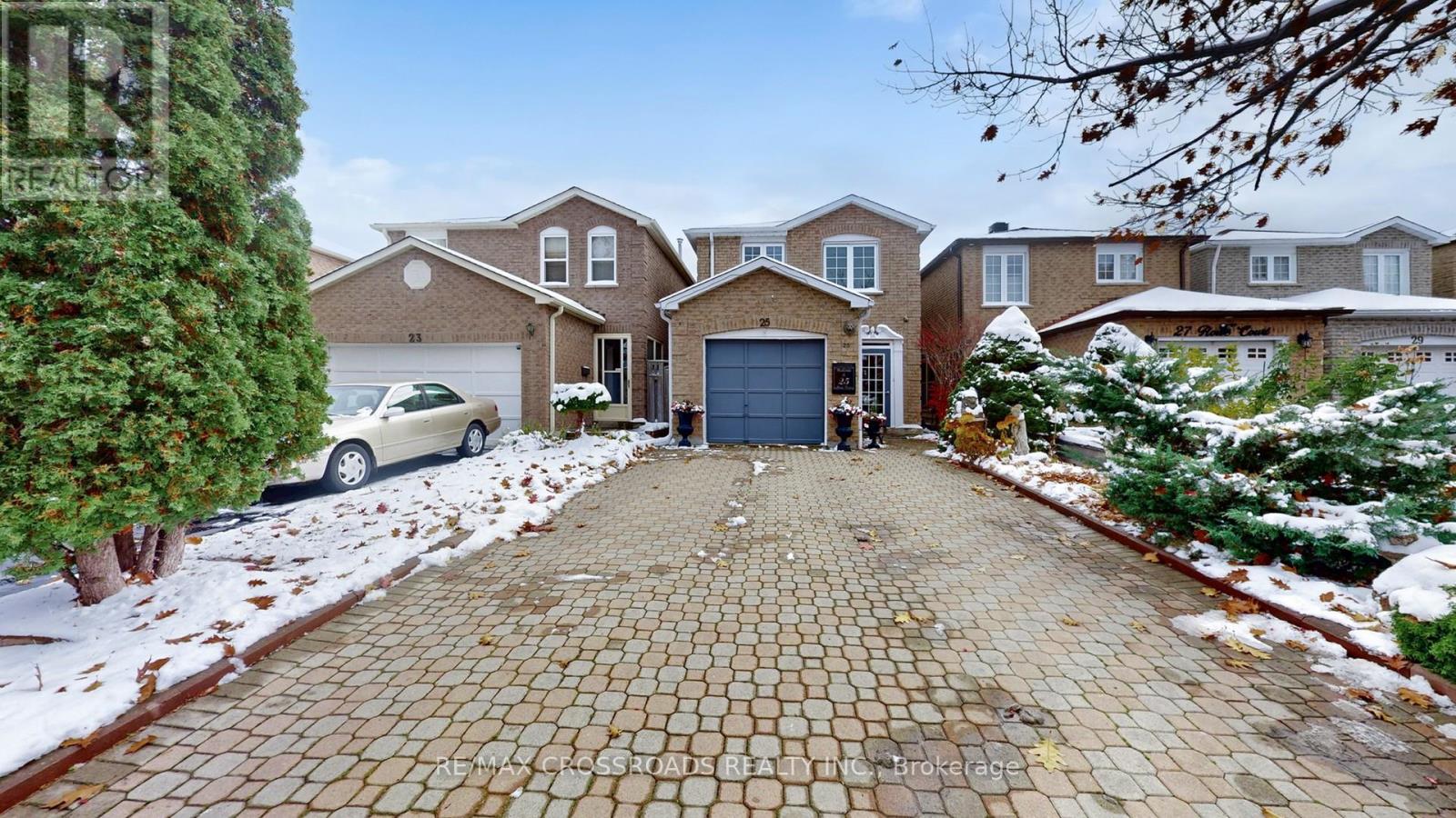 25 ROWE COURT, Markham, Ontario