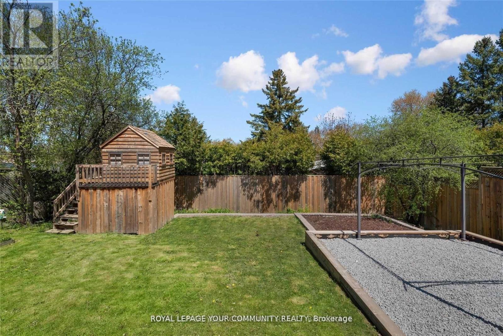 60 Child Drive N, Aurora, Ontario  L4G 1Y7 - Photo 11 - N12558824