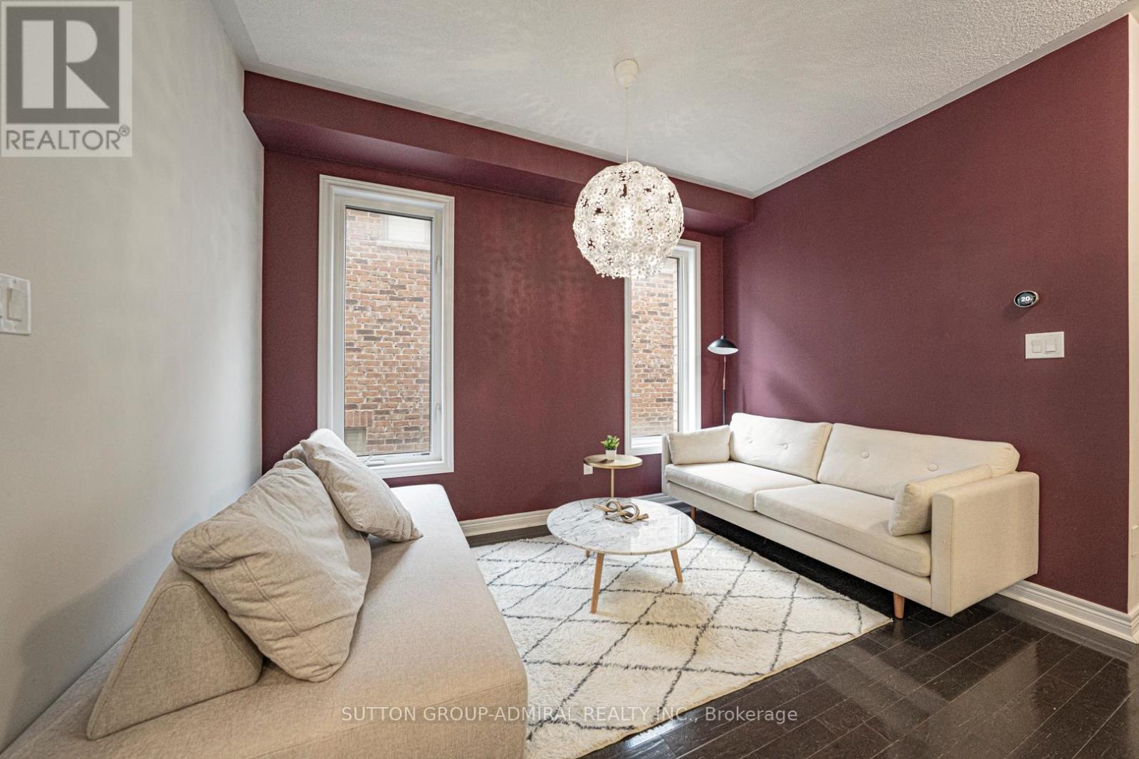 28 Manila Avenue, Markham, Ontario  L6C 0W1 - Photo 12 - N12558868