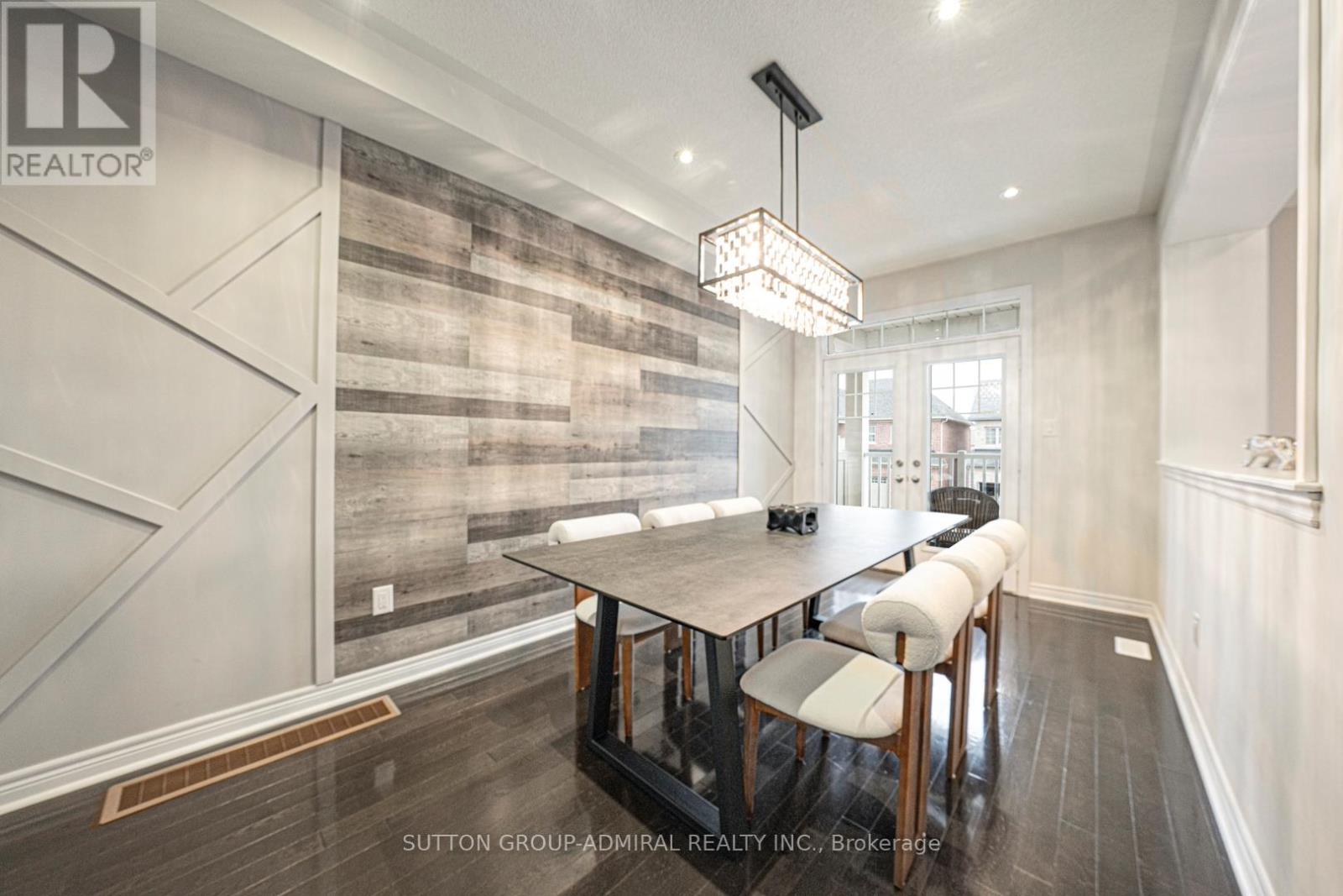 28 Manila Avenue, Markham, Ontario  L6C 0W1 - Photo 13 - N12558868