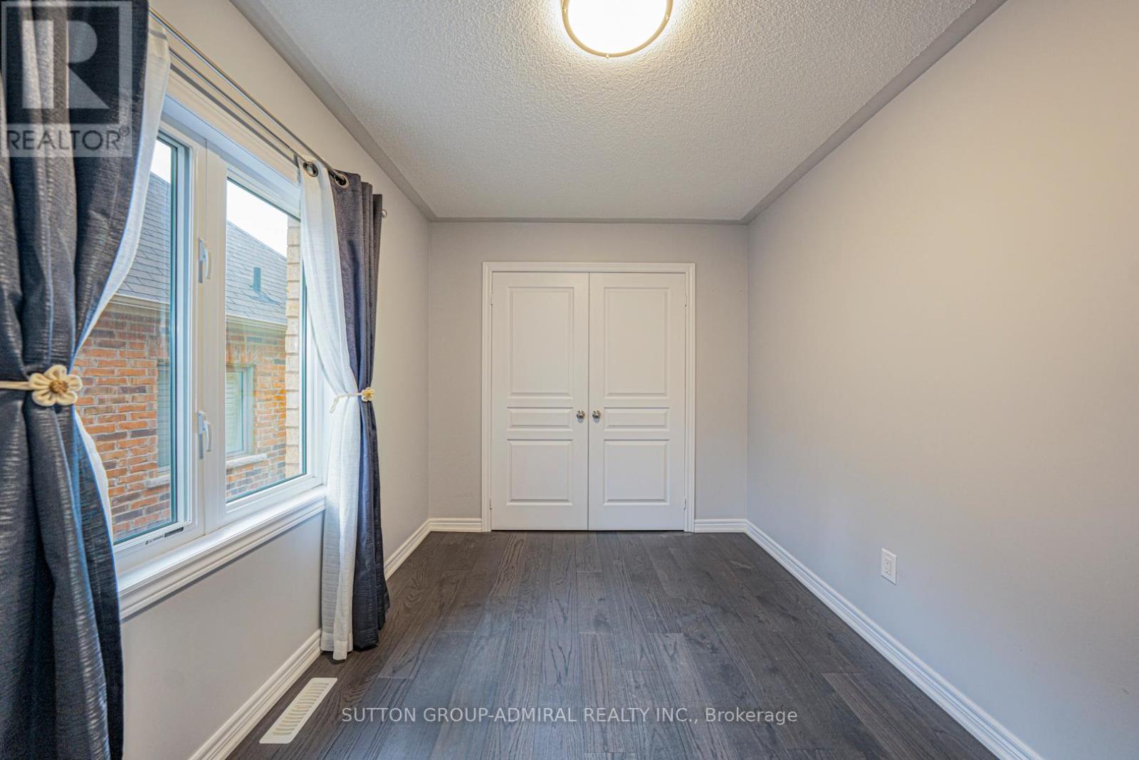 28 Manila Avenue, Markham, Ontario  L6C 0W1 - Photo 19 - N12558868