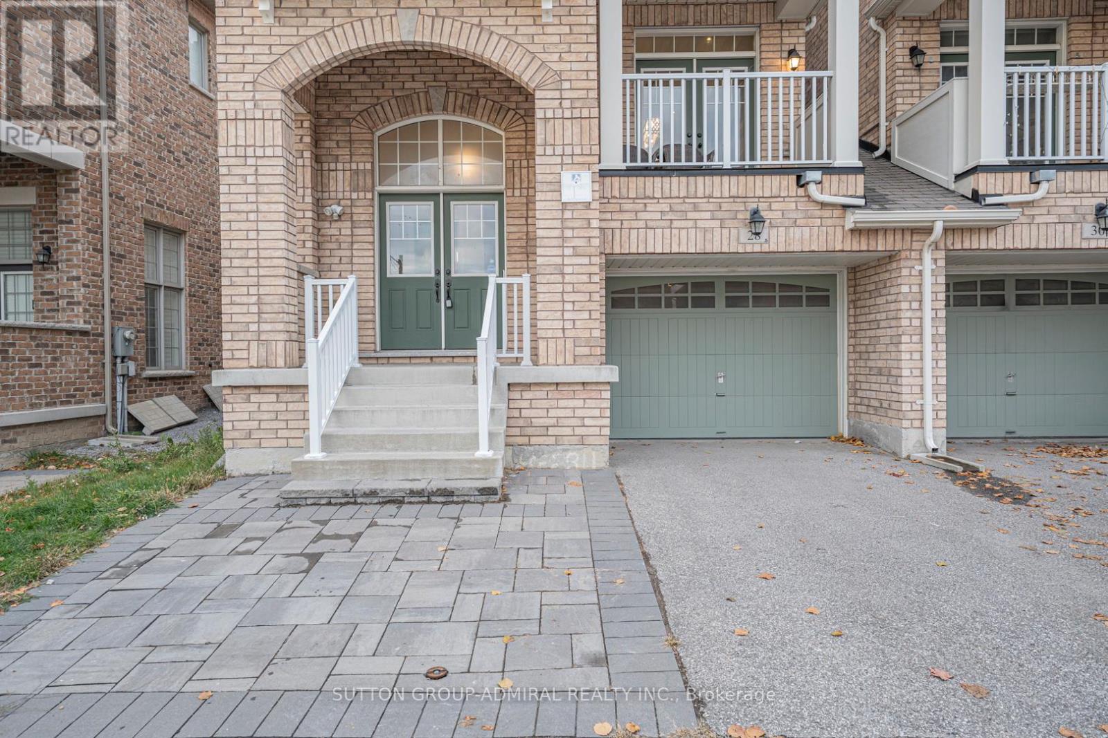 28 Manila Avenue, Markham, Ontario  L6C 0W1 - Photo 2 - N12558868