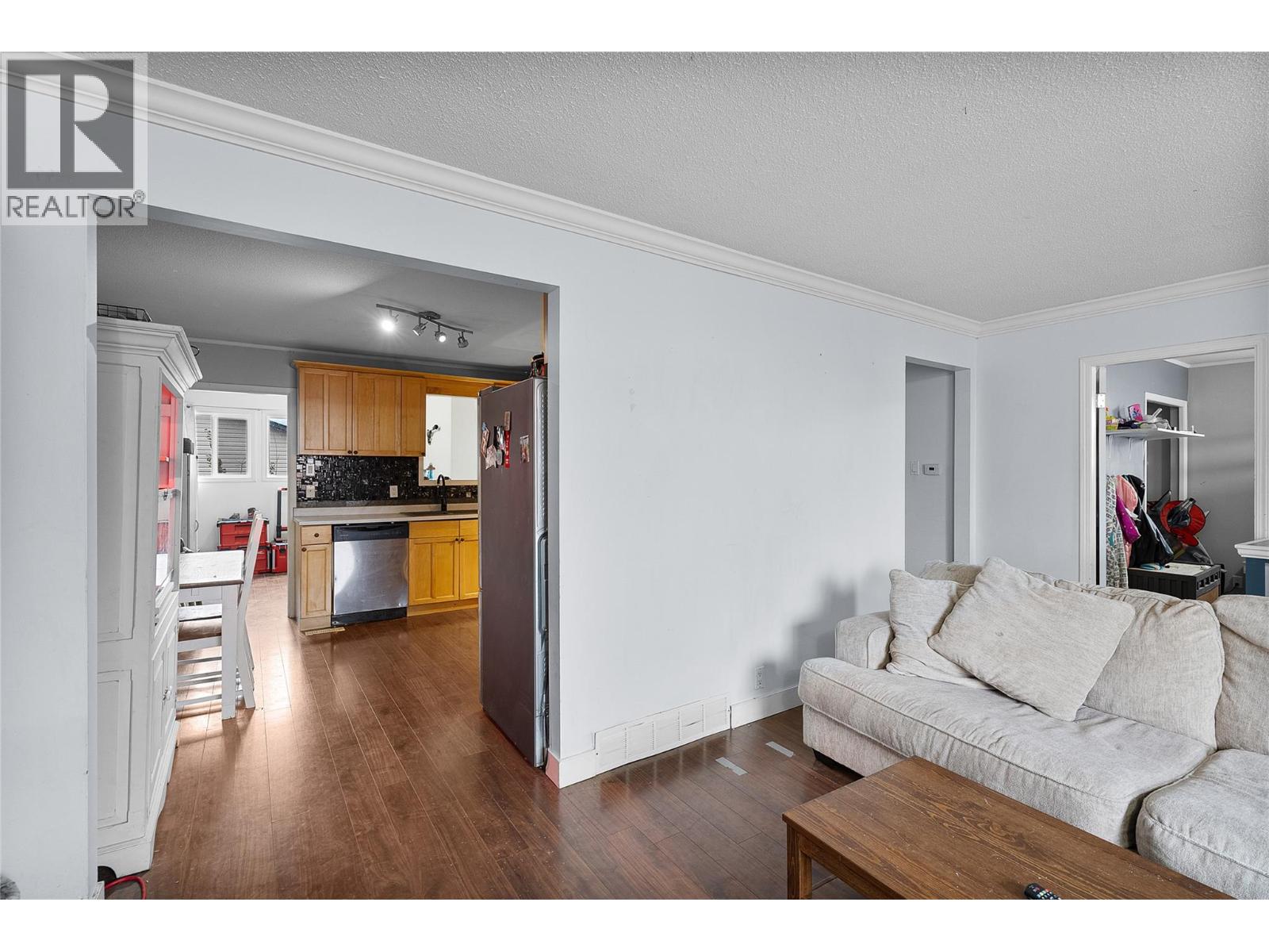 1153 Lethbridge Avenue, Kamloops, British Columbia  V2B 1Y3 - Photo 5 - 10369523