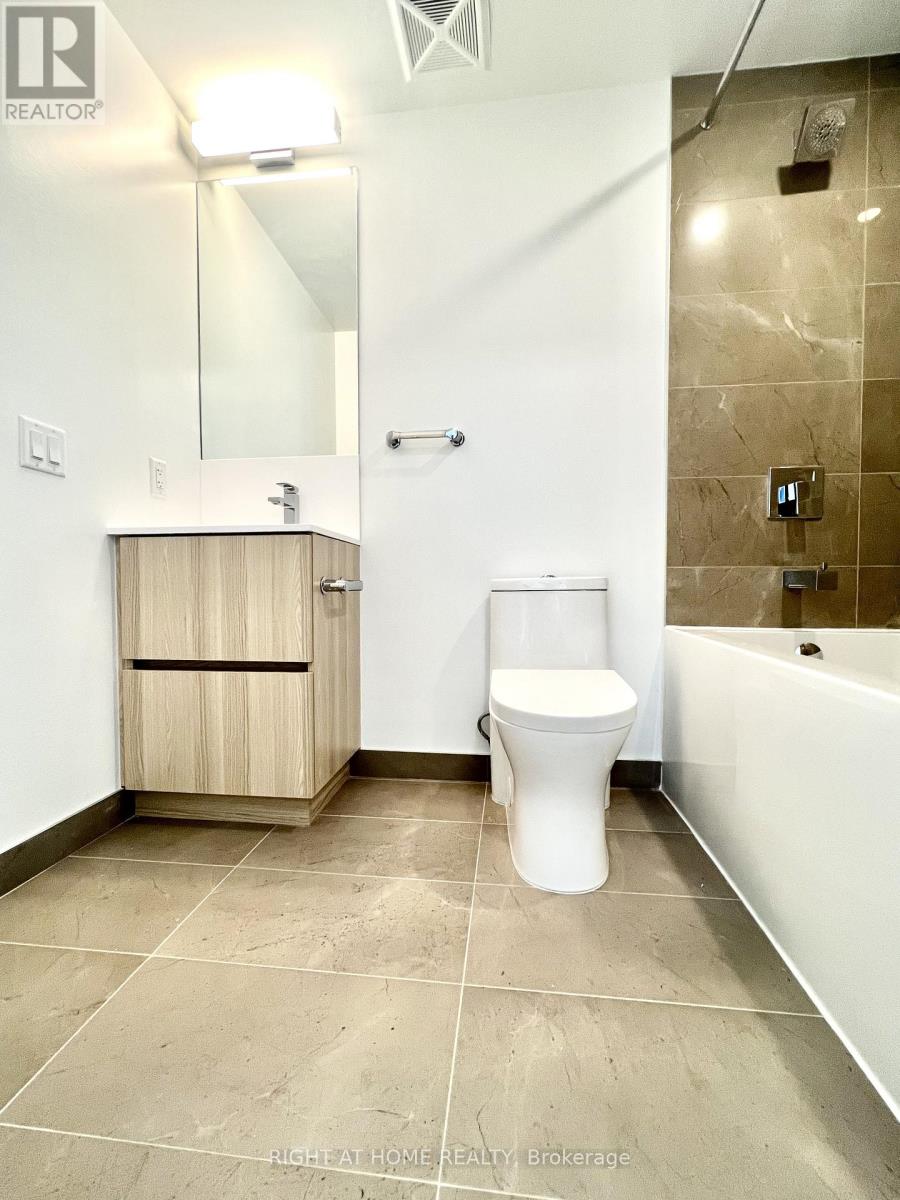 303 - 251 Masonry Way, Mississauga, Ontario  L5H 0B3 - Photo 18 - W12558224