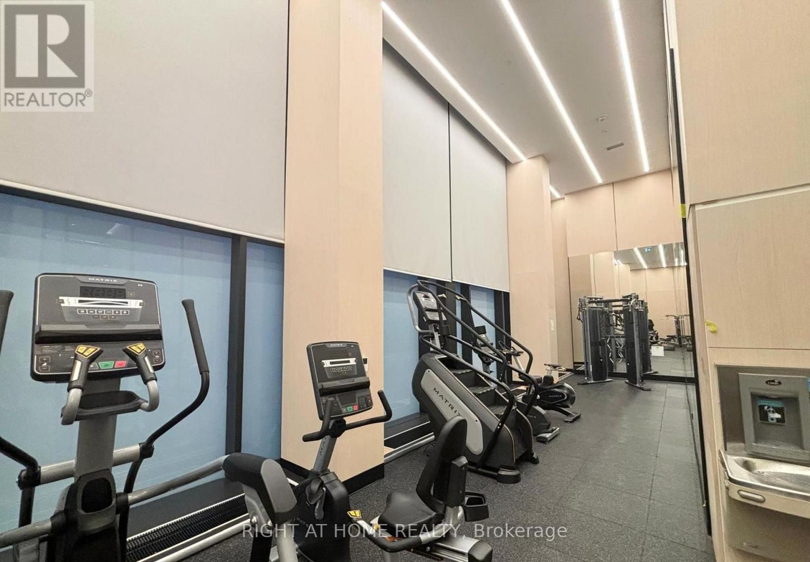 303 - 251 Masonry Way, Mississauga, Ontario  L5H 0B3 - Photo 20 - W12558224