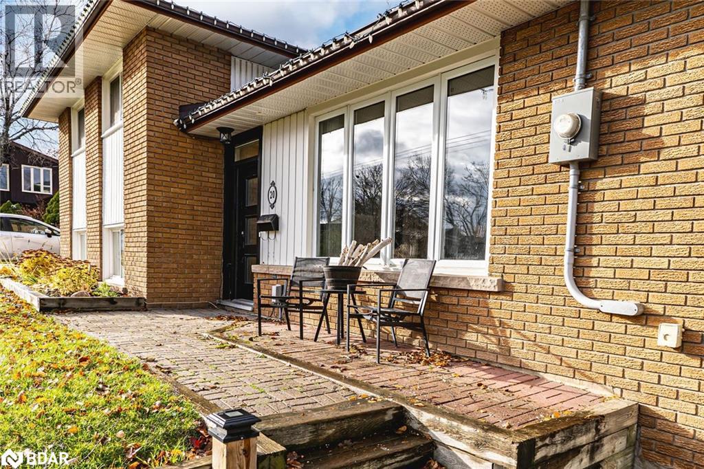 20 Ottaway Avenue Unit# Upper, Barrie, Ontario  L4M 2W7 - Photo 2 - 40779605