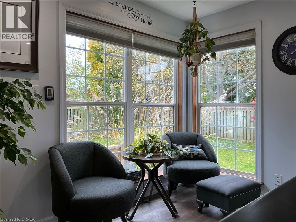 Photo 22 of 49 for 388 Mckellar Street