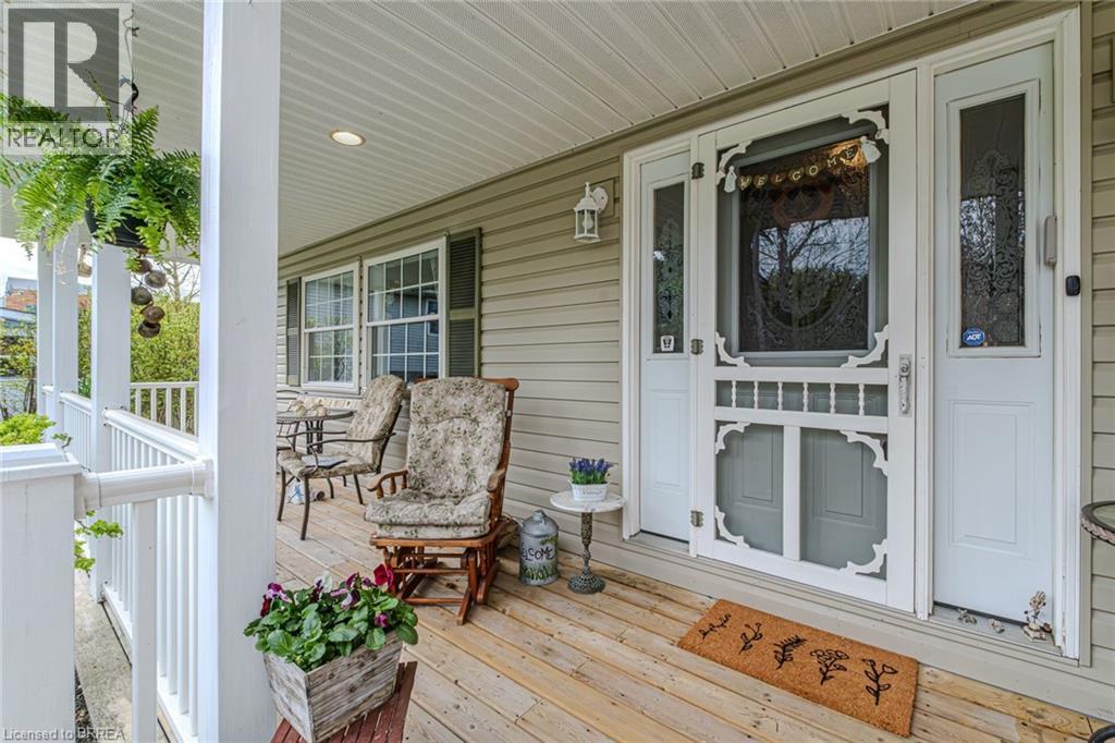 Photo 3 of 49 for 388 Mckellar Street