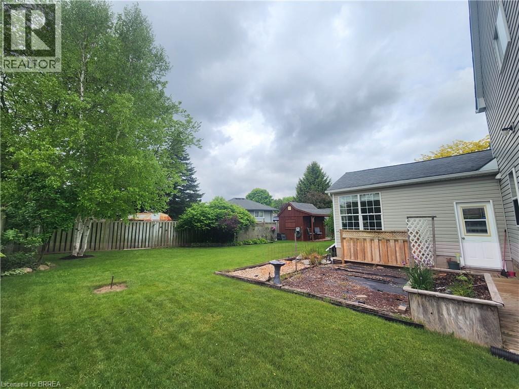 388 Mckellar Street, Strathroy, Ontario  N7G 2Y5 - Photo 49 - 40751846