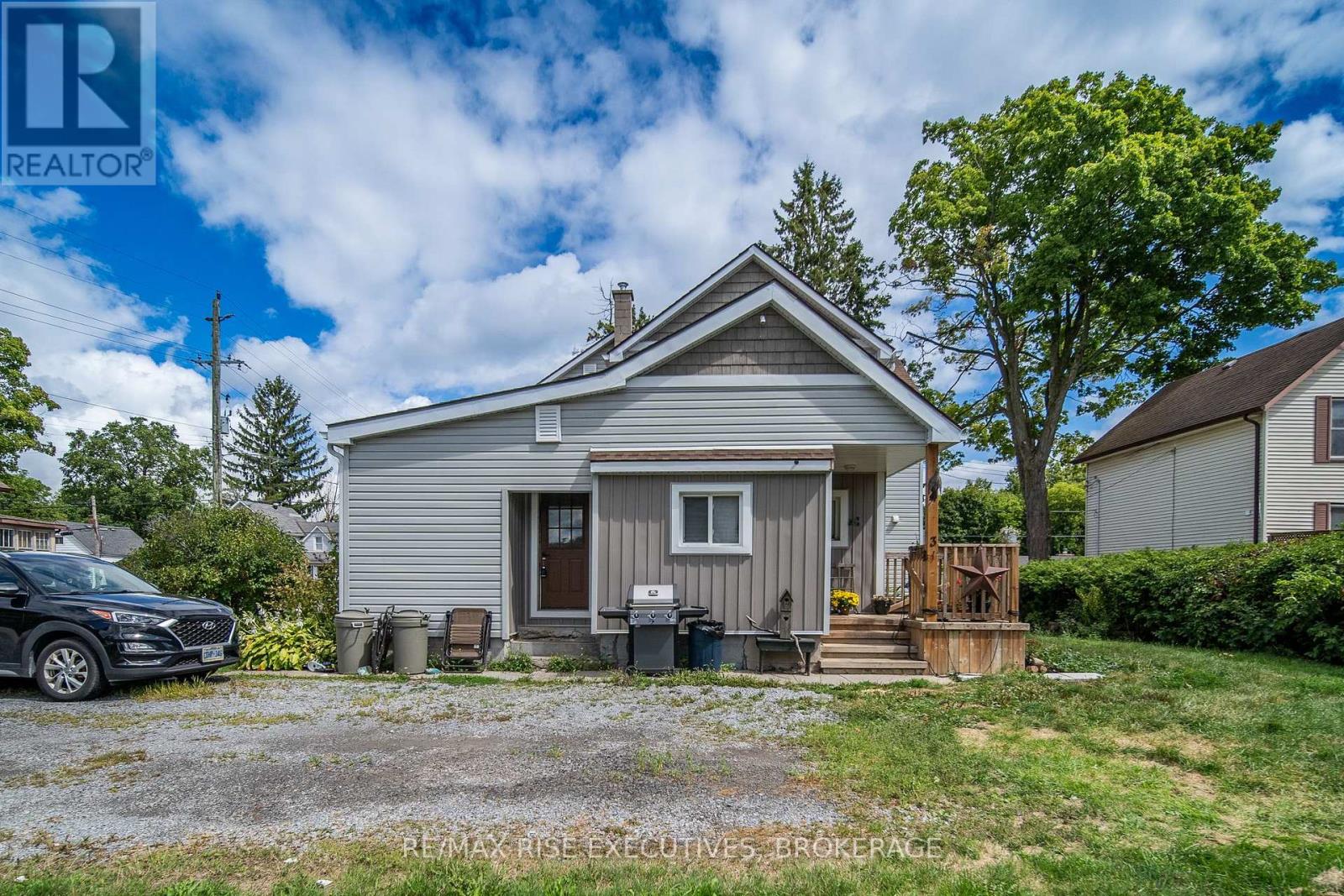 190 Victoria Avenue, Gananoque, Ontario  K7G 2S1 - Photo 13 - X12558938