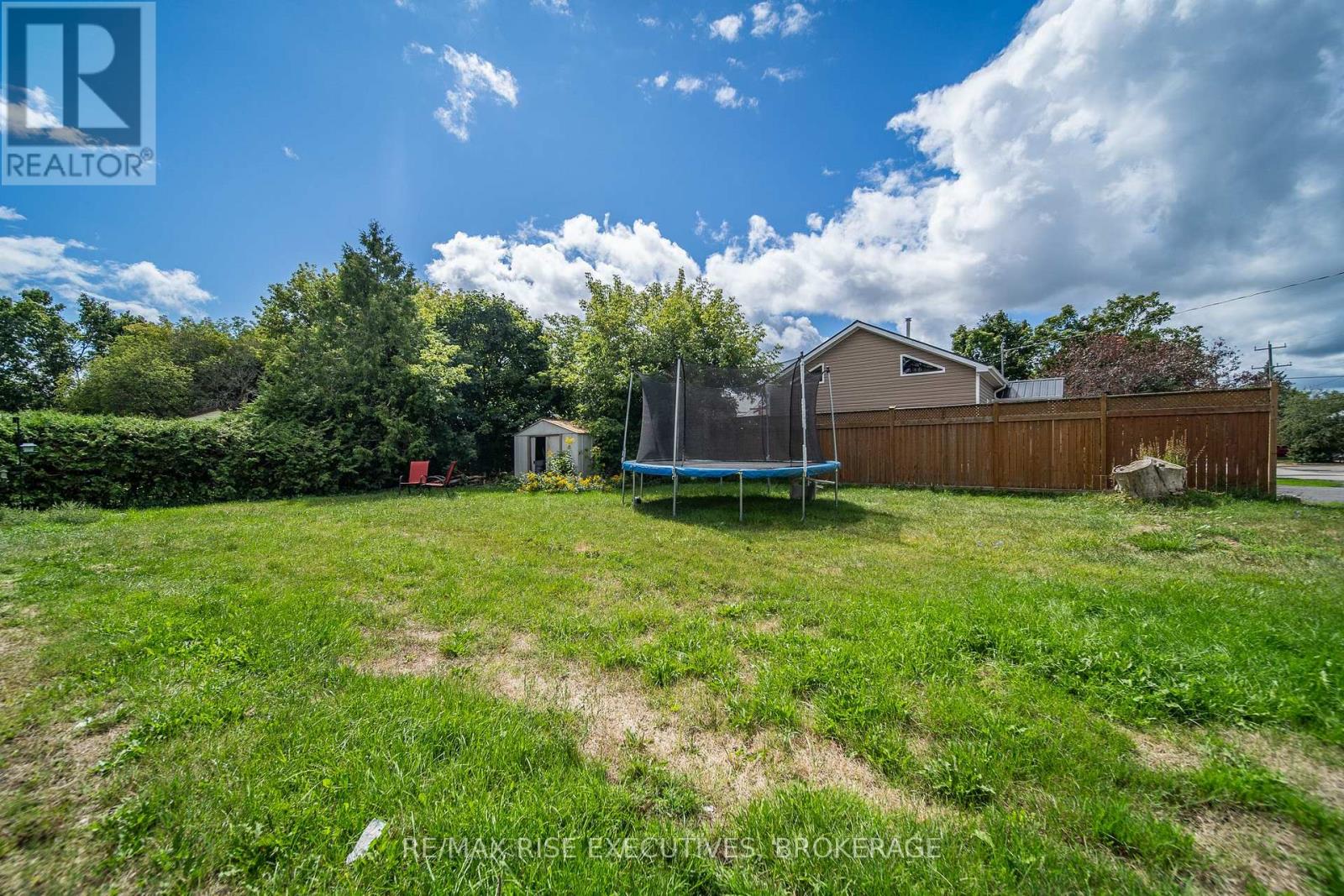190 Victoria Avenue, Gananoque, Ontario  K7G 2S1 - Photo 17 - X12558938