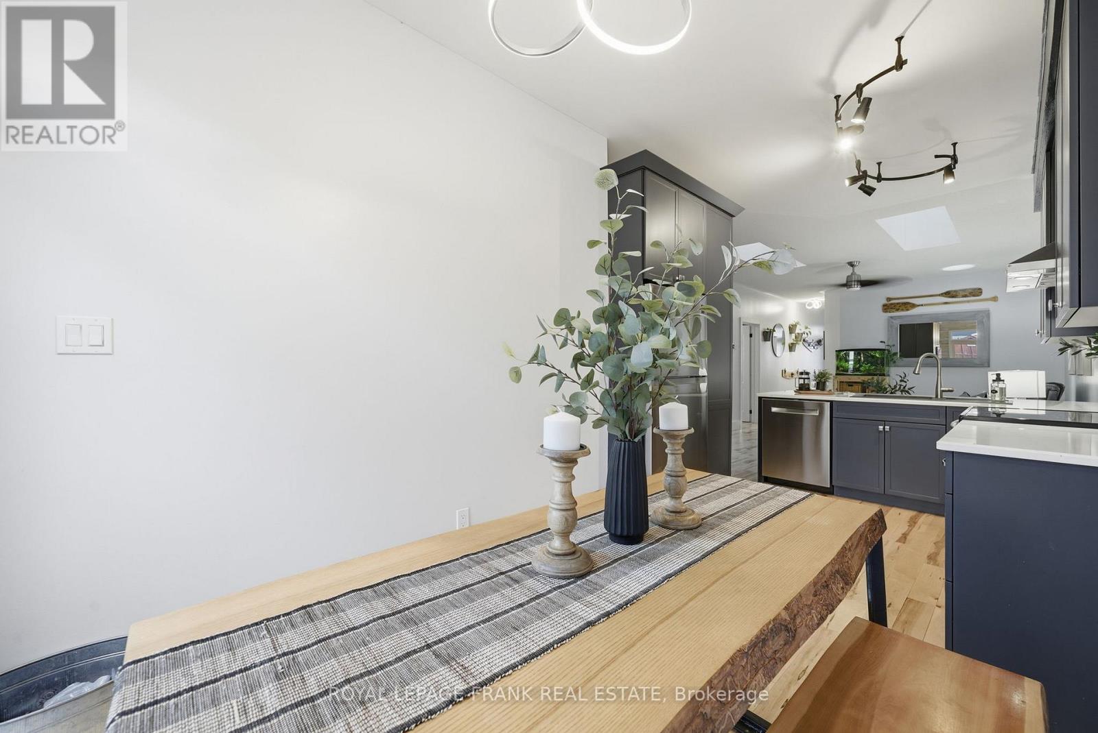 18 Deacon Crescent, Kawartha Lakes, Ontario  K9V 0L4 - Photo 15 - X12558984