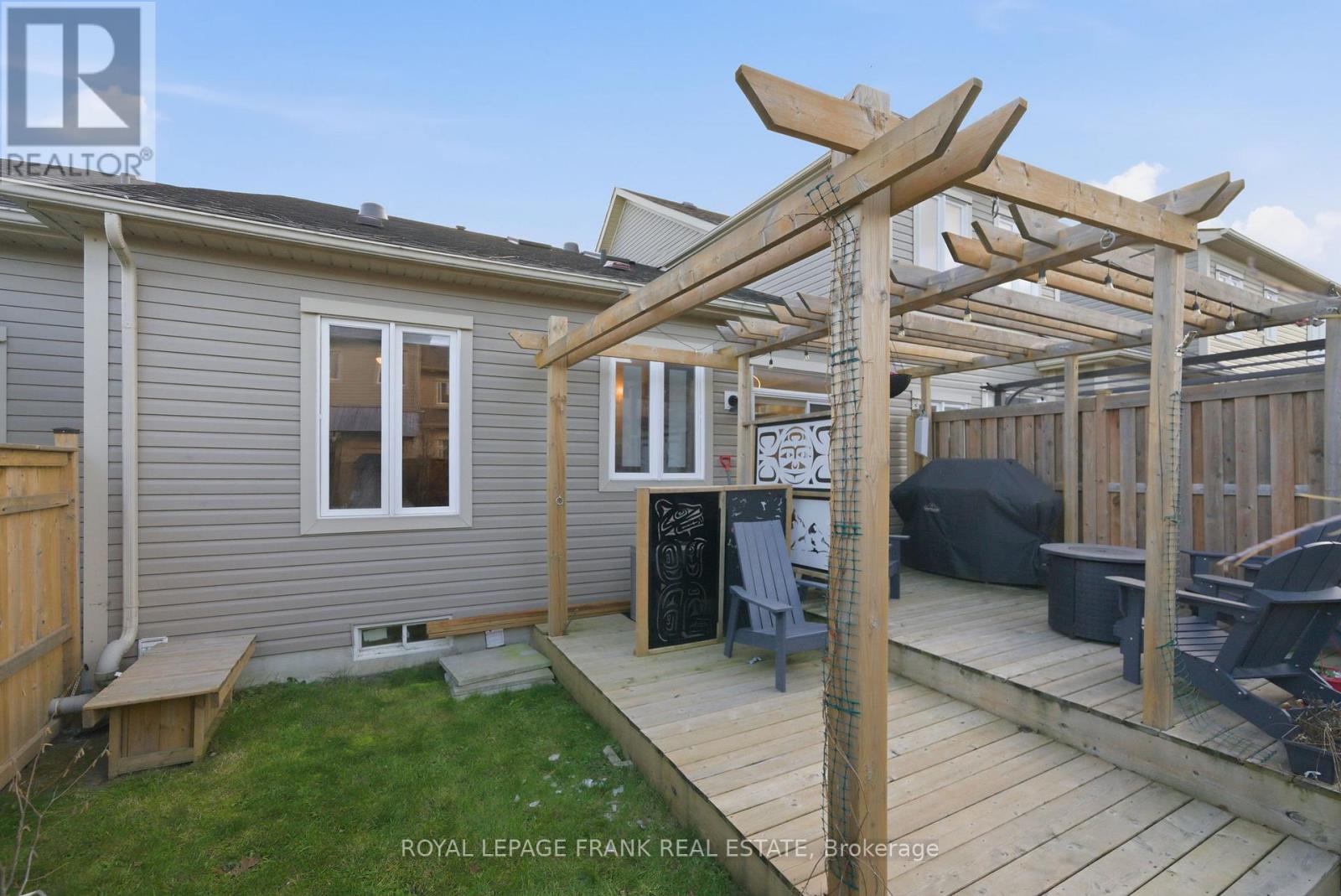 18 Deacon Crescent, Kawartha Lakes, Ontario  K9V 0L4 - Photo 40 - X12558984