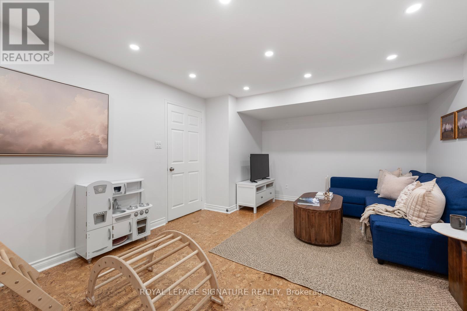 27 Beechwood Drive, Toronto, Ontario  M4K 3H7 - Photo 35 - E12558236