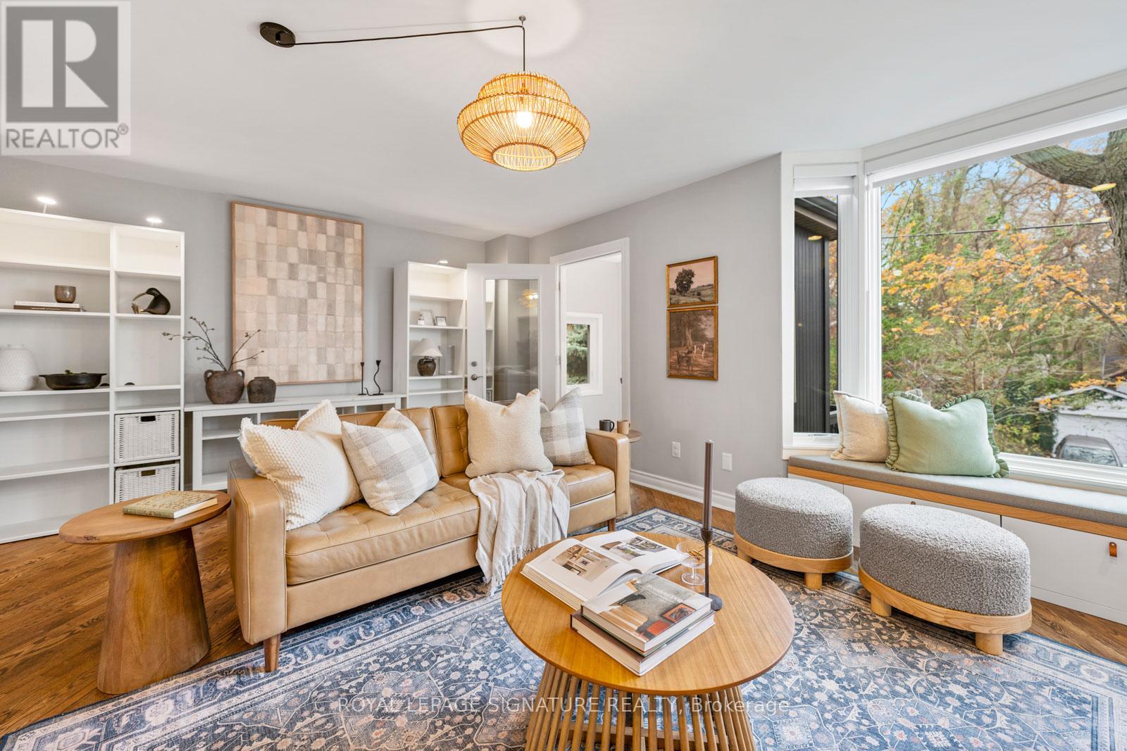 27 Beechwood Drive, Toronto, Ontario  M4K 3H7 - Photo 9 - E12558236