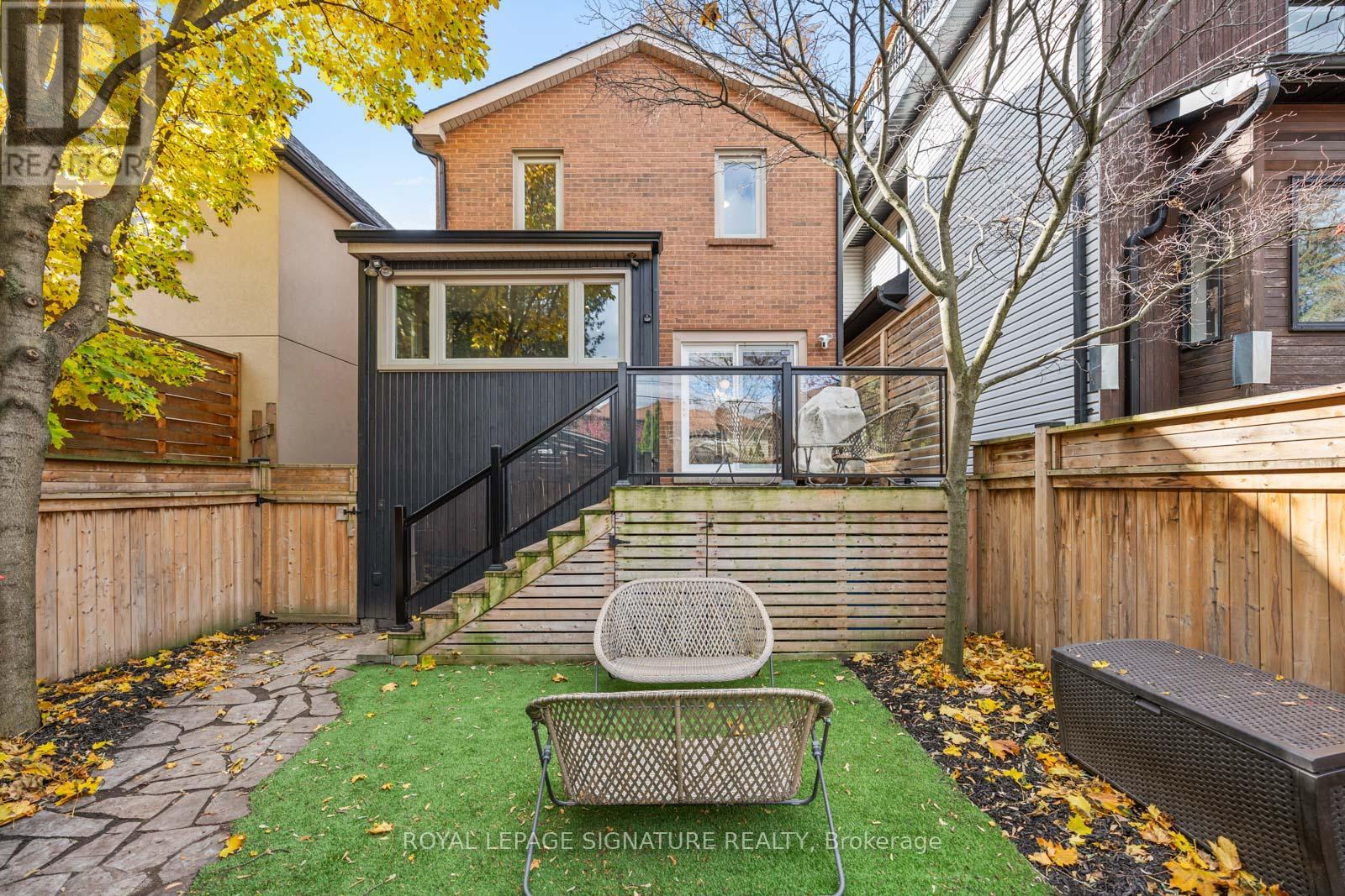 27 Beechwood Drive, Toronto, Ontario  M4K 3H7 - Photo 43 - E12558236