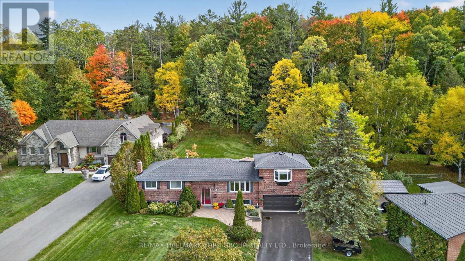 14 Anchor Court, East Gwillimbury, Ontario  L9N 1G1 - Photo 2 - N12470109