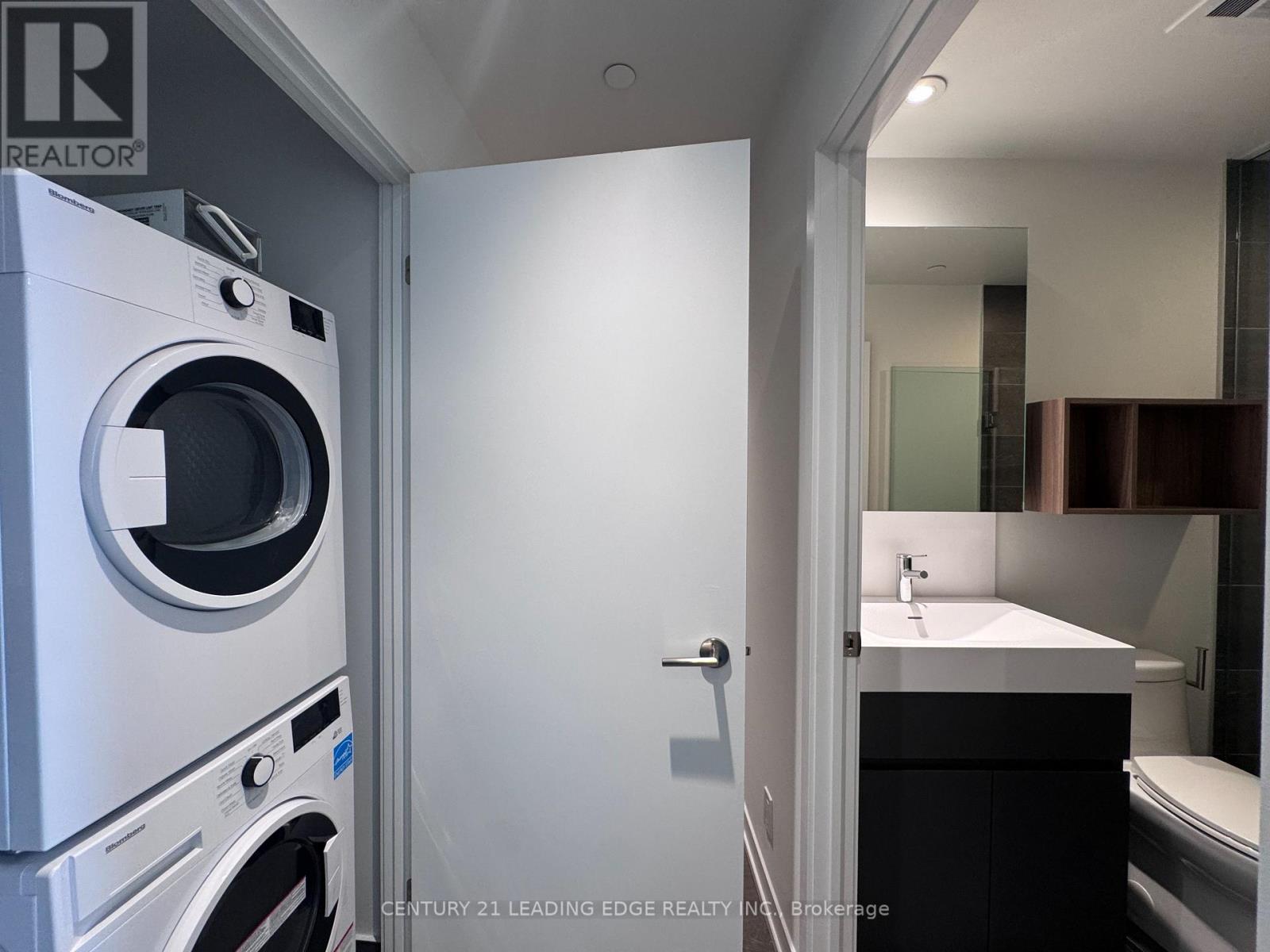 1606 - 39 Mary Street, Barrie, Ontario  L4N 1S9 - Photo 16 - S12555208