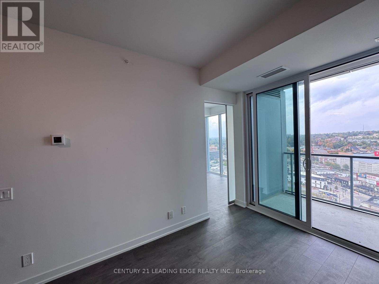 1606 - 39 Mary Street, Barrie, Ontario  L4N 1S9 - Photo 10 - S12555208