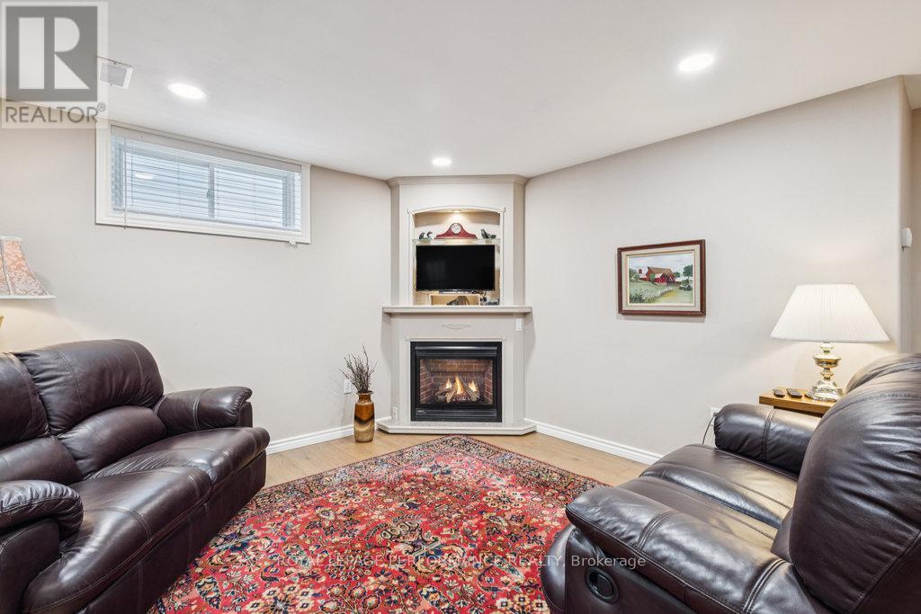 7051 Donwel Drive, Ottawa, Ontario  K4P 1M7 - Photo 23 - X12558946