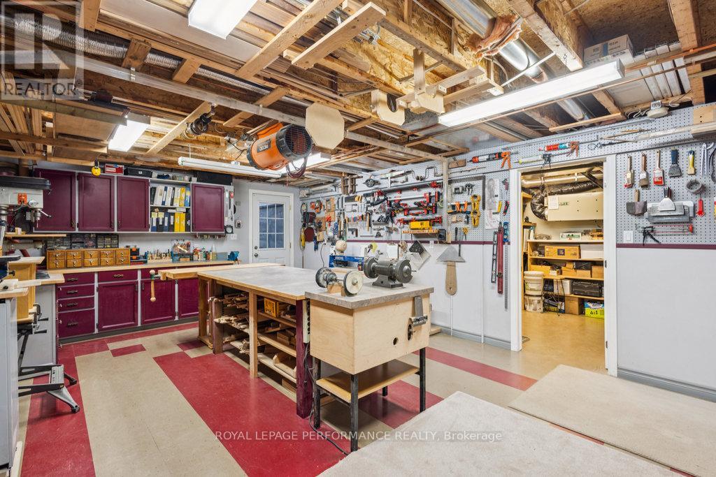 7051 Donwel Drive, Ottawa, Ontario  K4P 1M7 - Photo 28 - X12558946