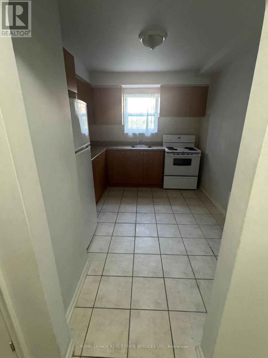 101 - 55a Long Branch Avenue, Toronto, Ontario  M8W 3J1 - Photo 2 - W12558710