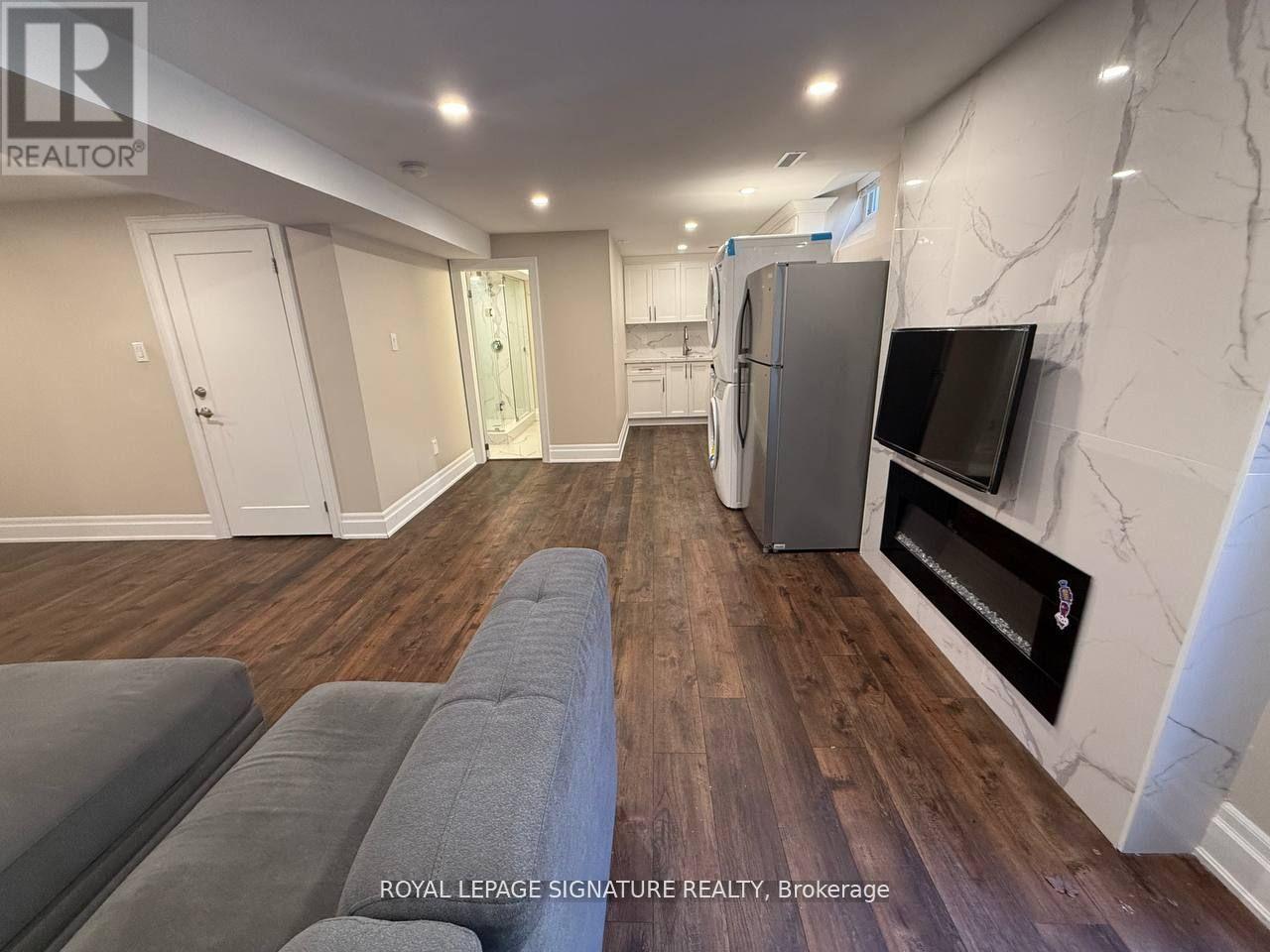 Bsmt - 3940 Promontory Crescent, Mississauga, Ontario  L5L 3N6 - Photo 4 - W12558806