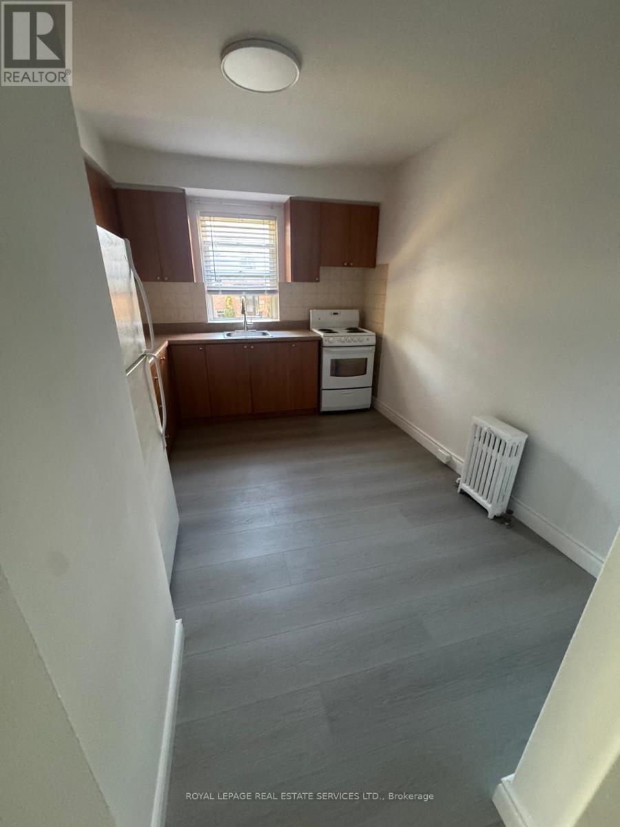 201 - 55a Long Branch Avenue W, Toronto, Ontario  M8W 3J1 - Photo 5 - W12558854