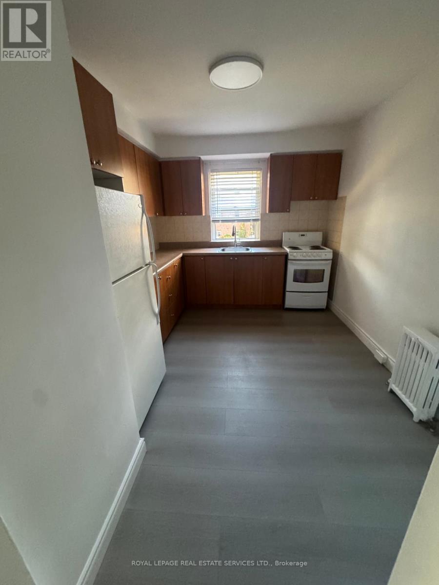 201 - 55a Long Branch Avenue W, Toronto, Ontario  M8W 3J1 - Photo 6 - W12558854