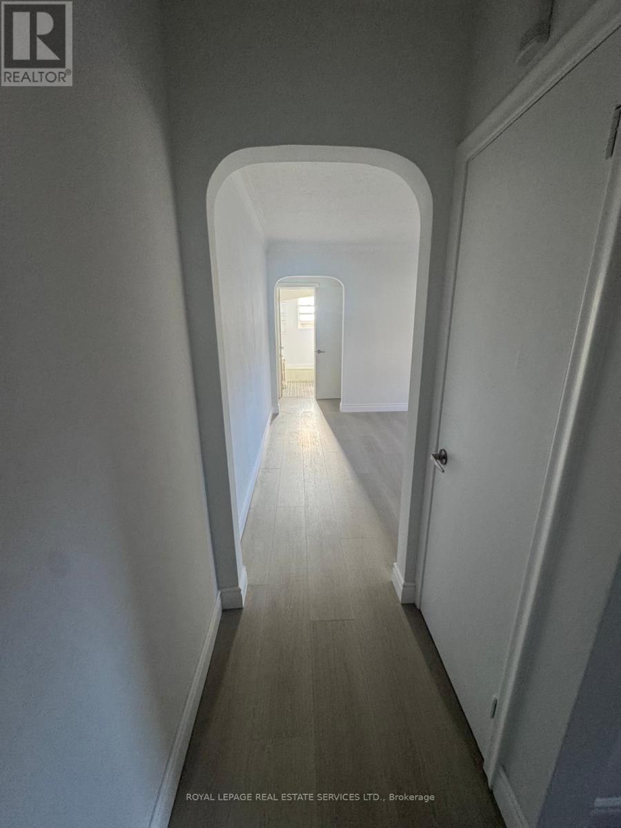 201 - 55a Long Branch Avenue W, Toronto, Ontario  M8W 3J1 - Photo 7 - W12558854