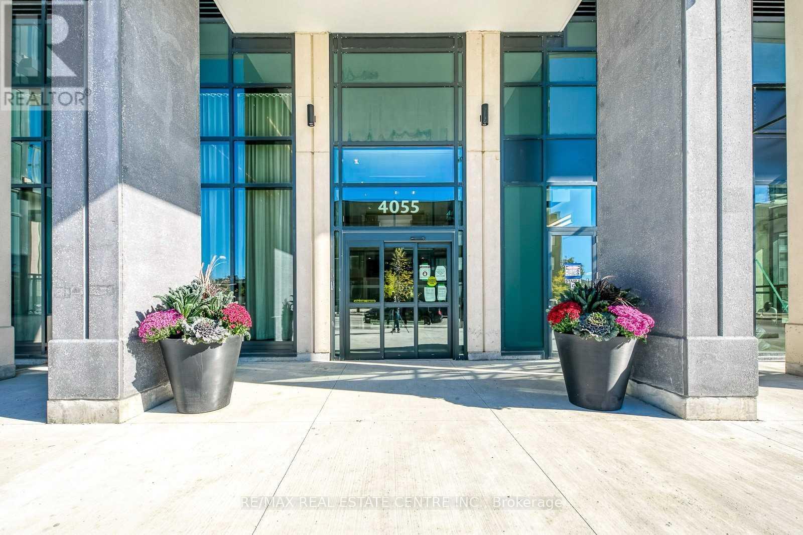 427 - 4055 Parkside Village Drive, Mississauga, Ontario  L5B 0K8 - Photo 3 - W12558870