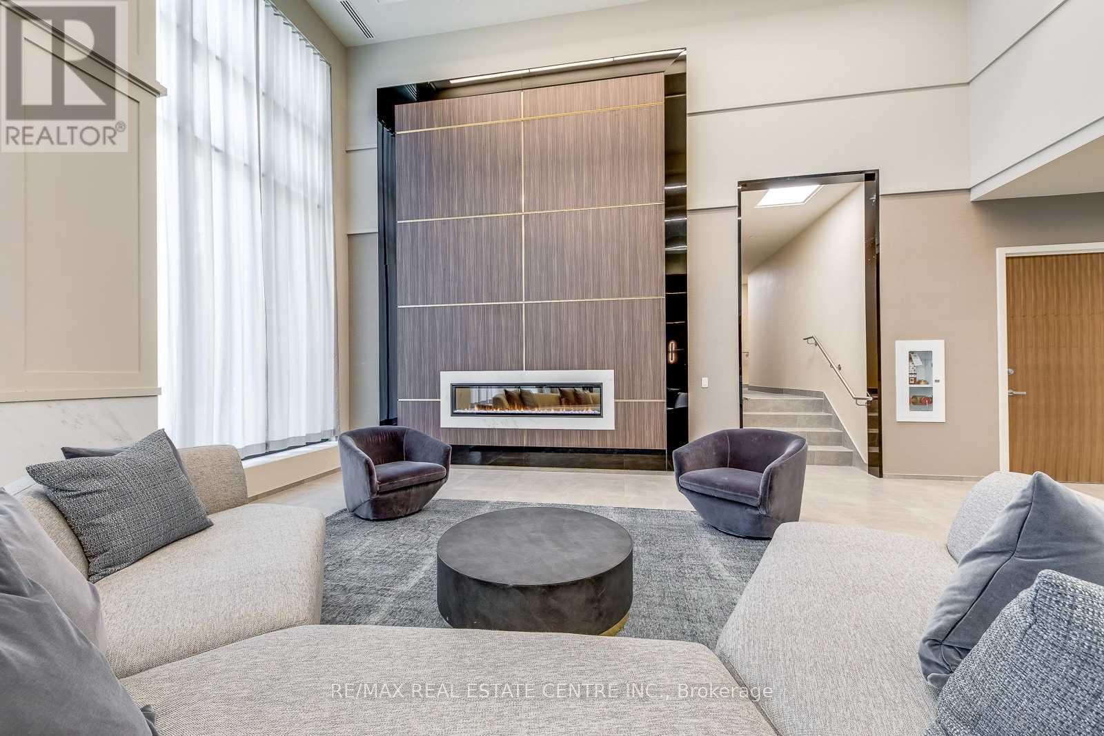 427 - 4055 Parkside Village Drive, Mississauga, Ontario  L5B 0K8 - Photo 5 - W12558870