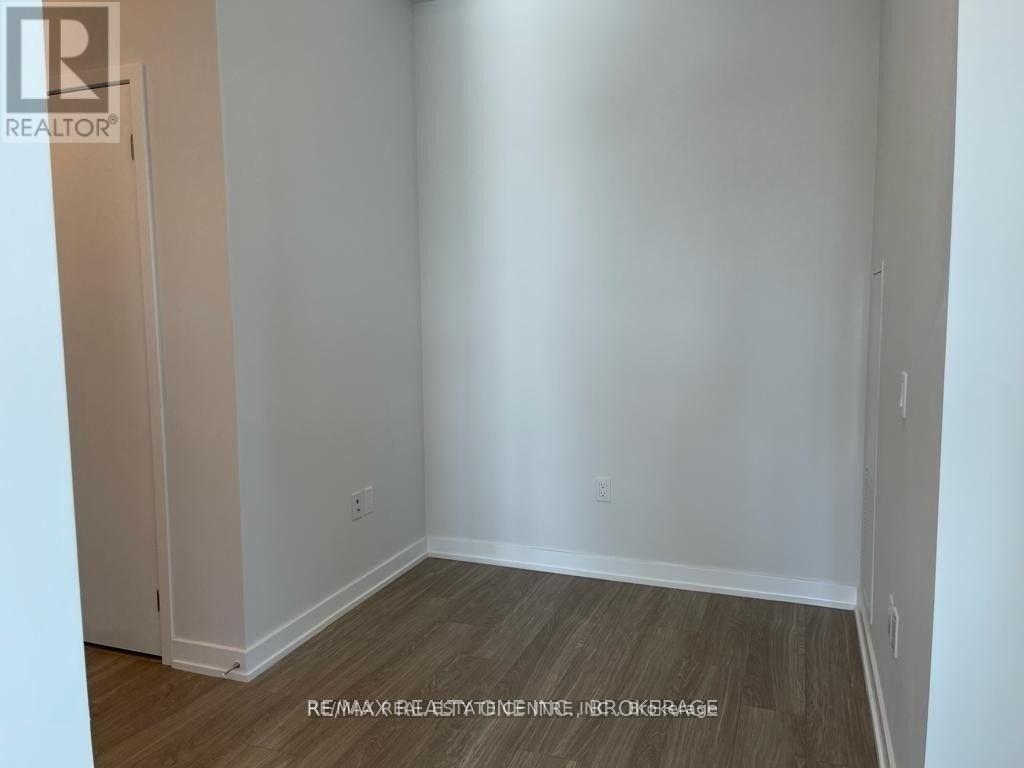 427 - 4055 Parkside Village Drive, Mississauga, Ontario  L5B 0K8 - Photo 7 - W12558870