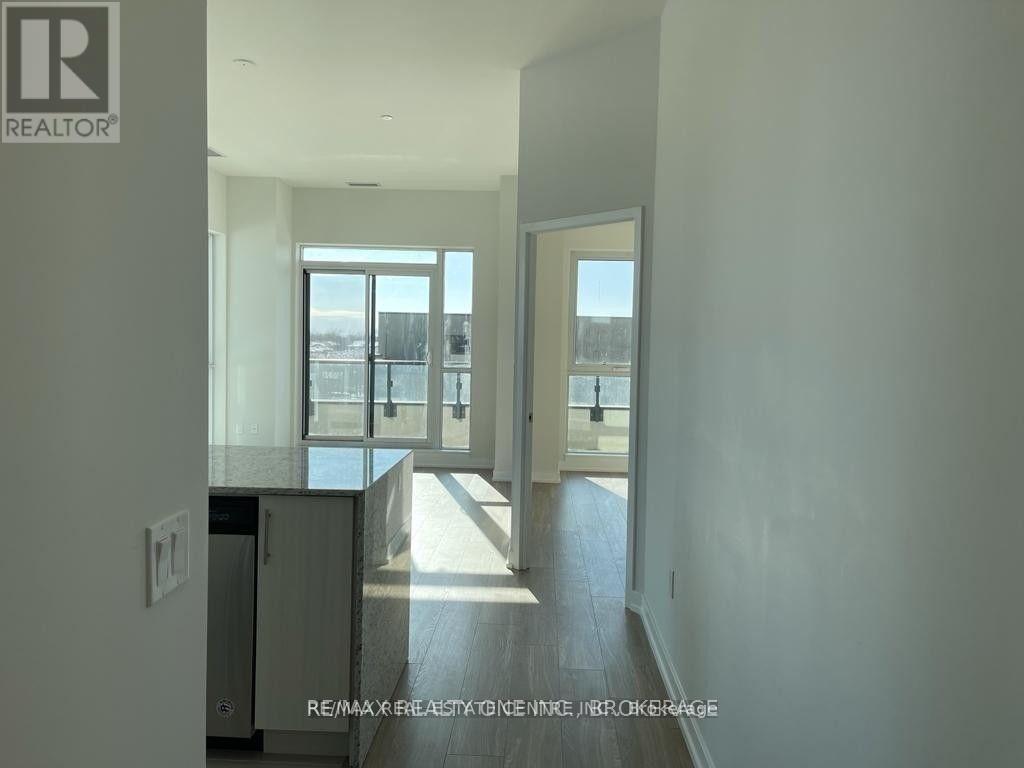 427 - 4055 Parkside Village Drive, Mississauga, Ontario  L5B 0K8 - Photo 8 - W12558870