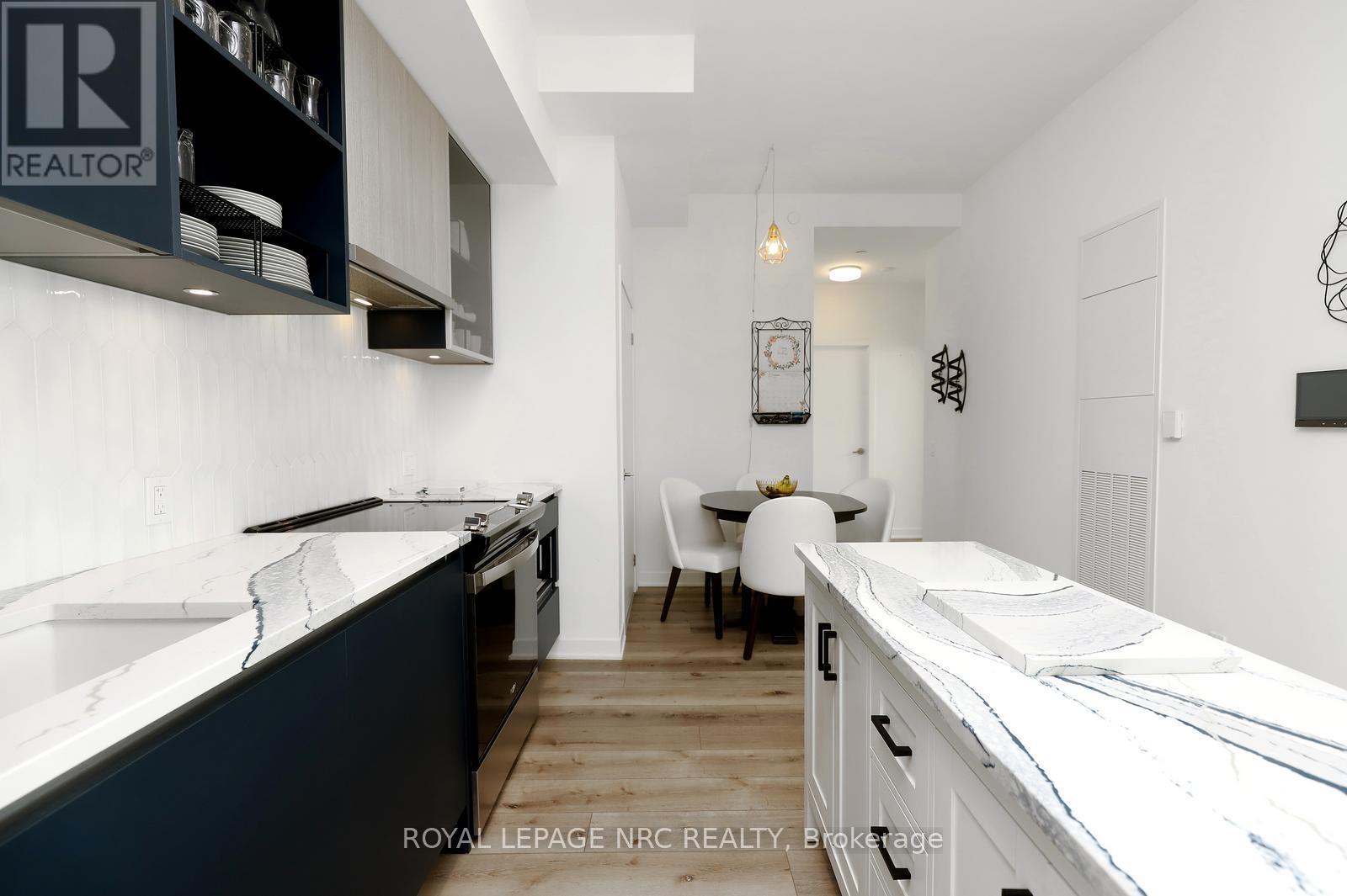 Ph02 - 405 Dundas Street W, Oakville, Ontario  L6M 5P9 - Photo 11 - W12558872