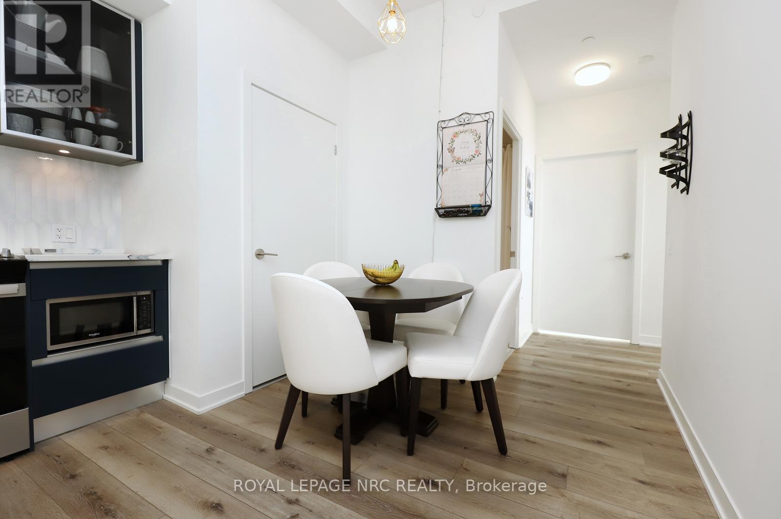 Ph02 - 405 Dundas Street W, Oakville, Ontario  L6M 5P9 - Photo 12 - W12558872