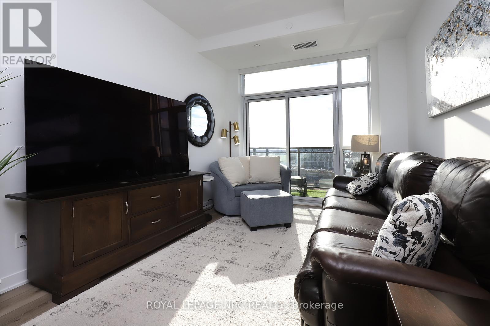 Ph02 - 405 Dundas Street W, Oakville, Ontario  L6M 5P9 - Photo 15 - W12558872