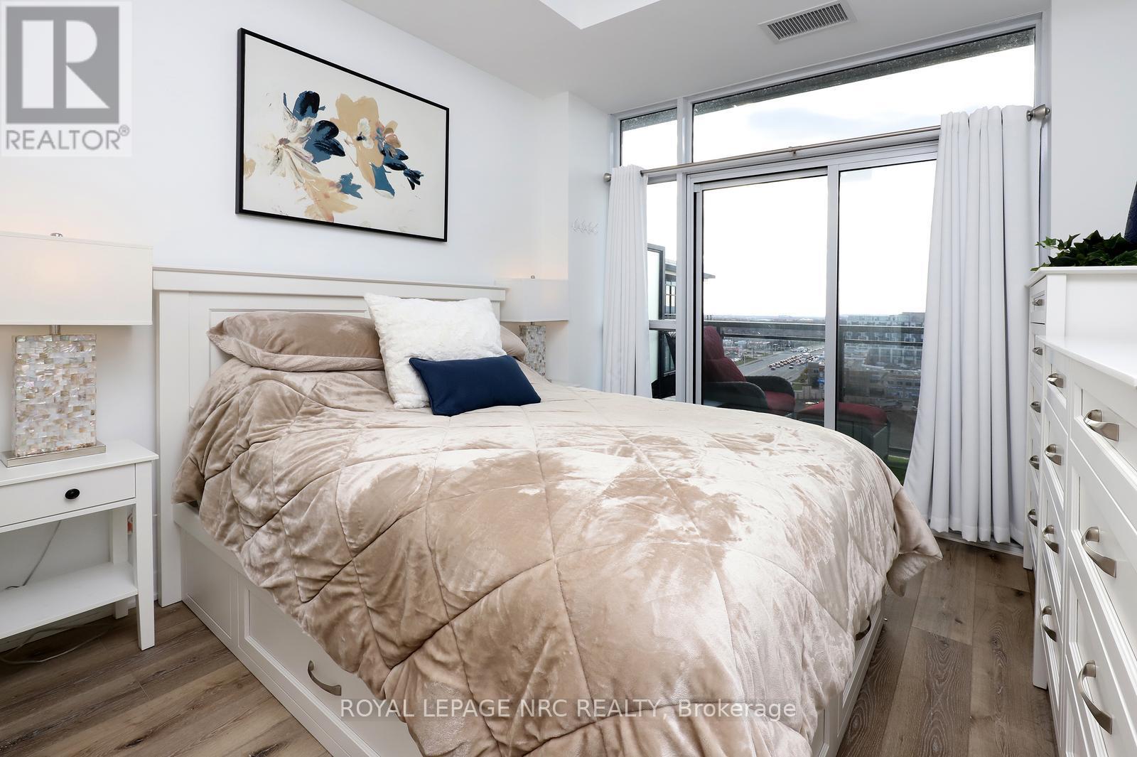 Ph02 - 405 Dundas Street W, Oakville, Ontario  L6M 5P9 - Photo 17 - W12558872