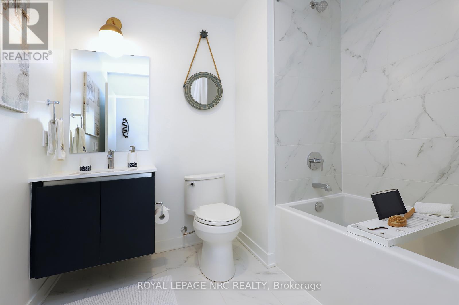 Ph02 - 405 Dundas Street W, Oakville, Ontario  L6M 5P9 - Photo 23 - W12558872