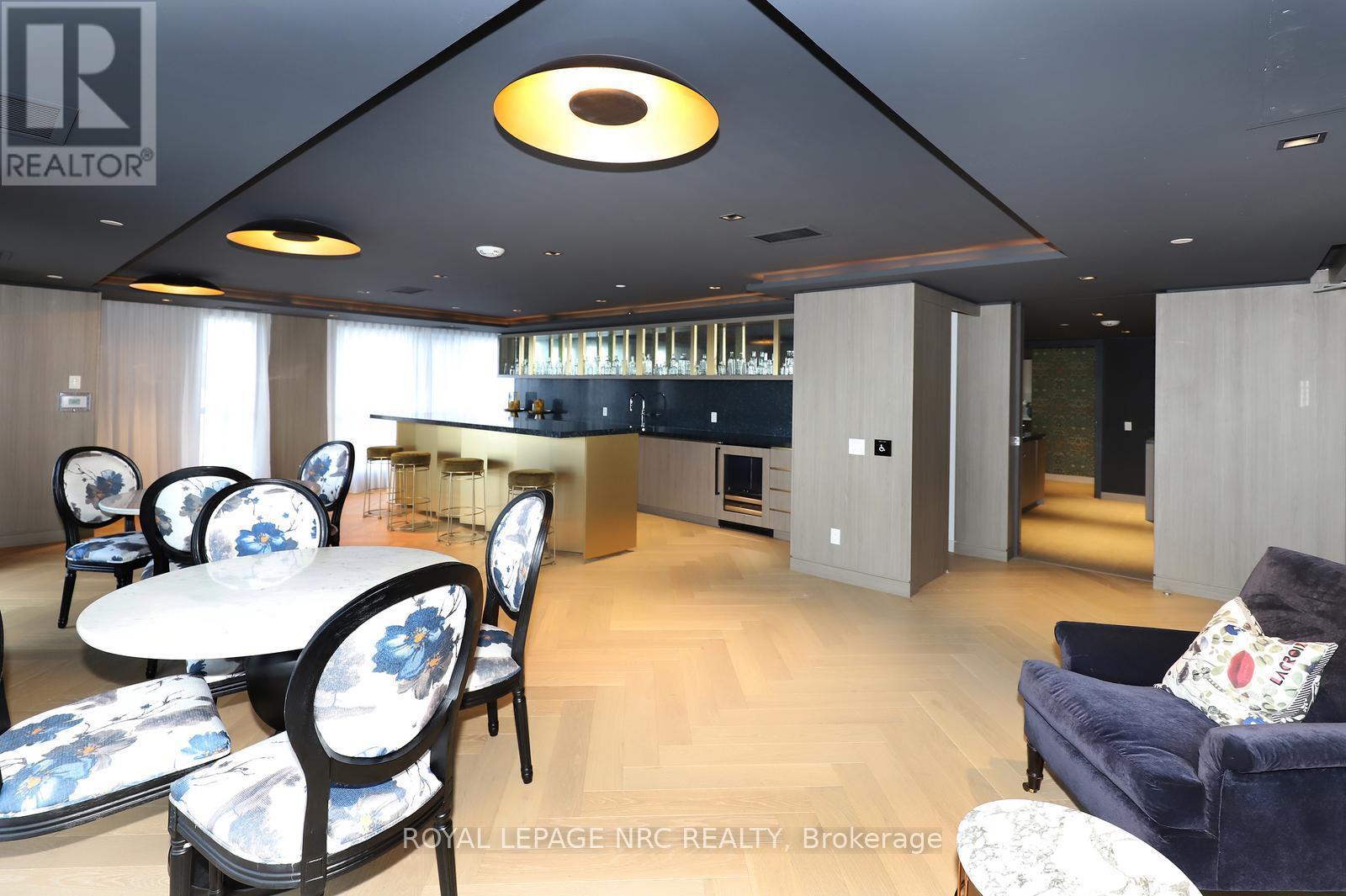 Ph02 - 405 Dundas Street W, Oakville, Ontario  L6M 5P9 - Photo 36 - W12558872