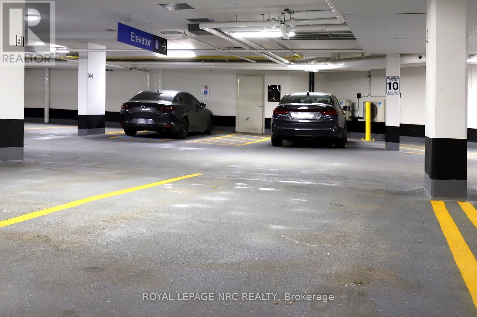 Ph02 - 405 Dundas Street W, Oakville, Ontario  L6M 5P9 - Photo 43 - W12558872