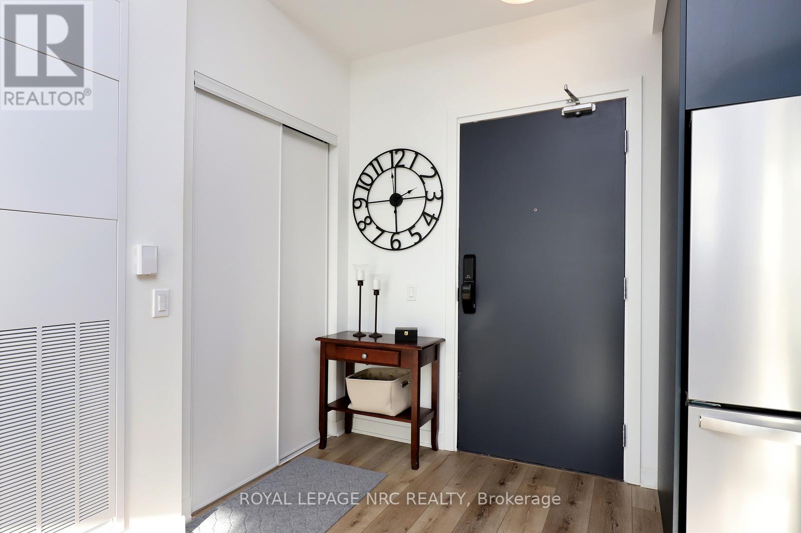 Ph02 - 405 Dundas Street W, Oakville, Ontario  L6M 5P9 - Photo 6 - W12558872