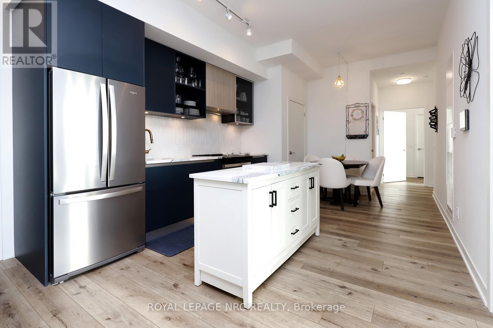 Ph02 - 405 Dundas Street W, Oakville, Ontario  L6M 5P9 - Photo 7 - W12558872