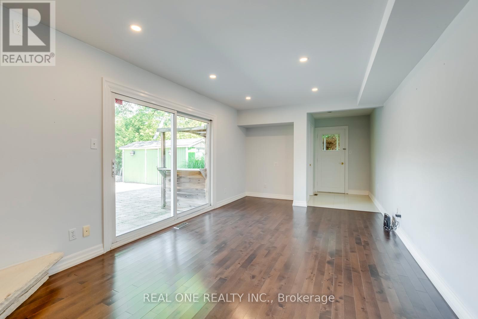 2231 All Saints Crescent, Oakville, Ontario  L6J 5N1 - Photo 22 - W12558898