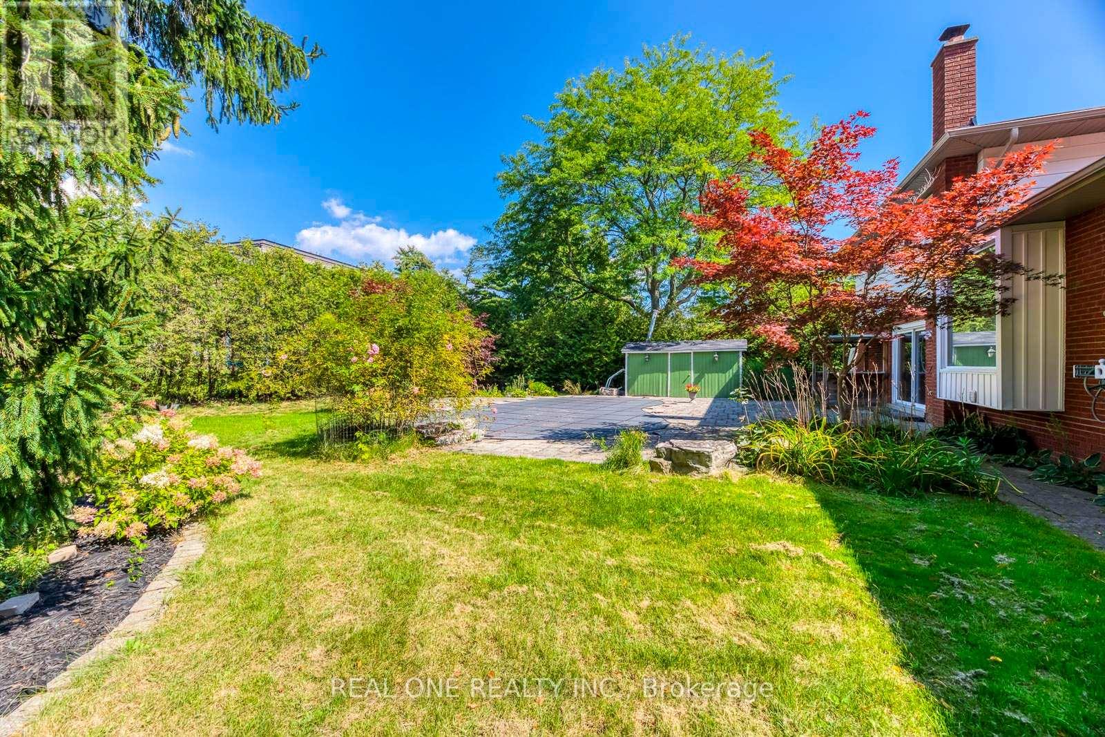 2231 All Saints Crescent, Oakville, Ontario  L6J 5N1 - Photo 44 - W12558898