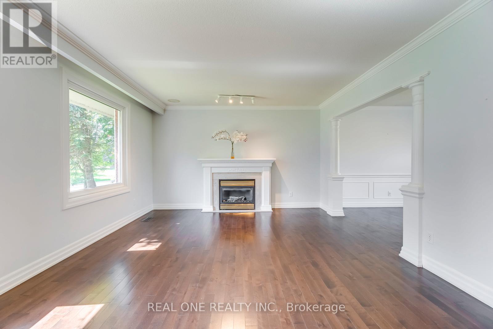 2231 All Saints Crescent, Oakville, Ontario  L6J 5N1 - Photo 6 - W12558898